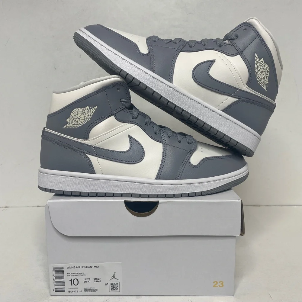 Nike Air Jordan 1 Retro Mid WMNS “Stealth” 2022 - Picture 1 of 4